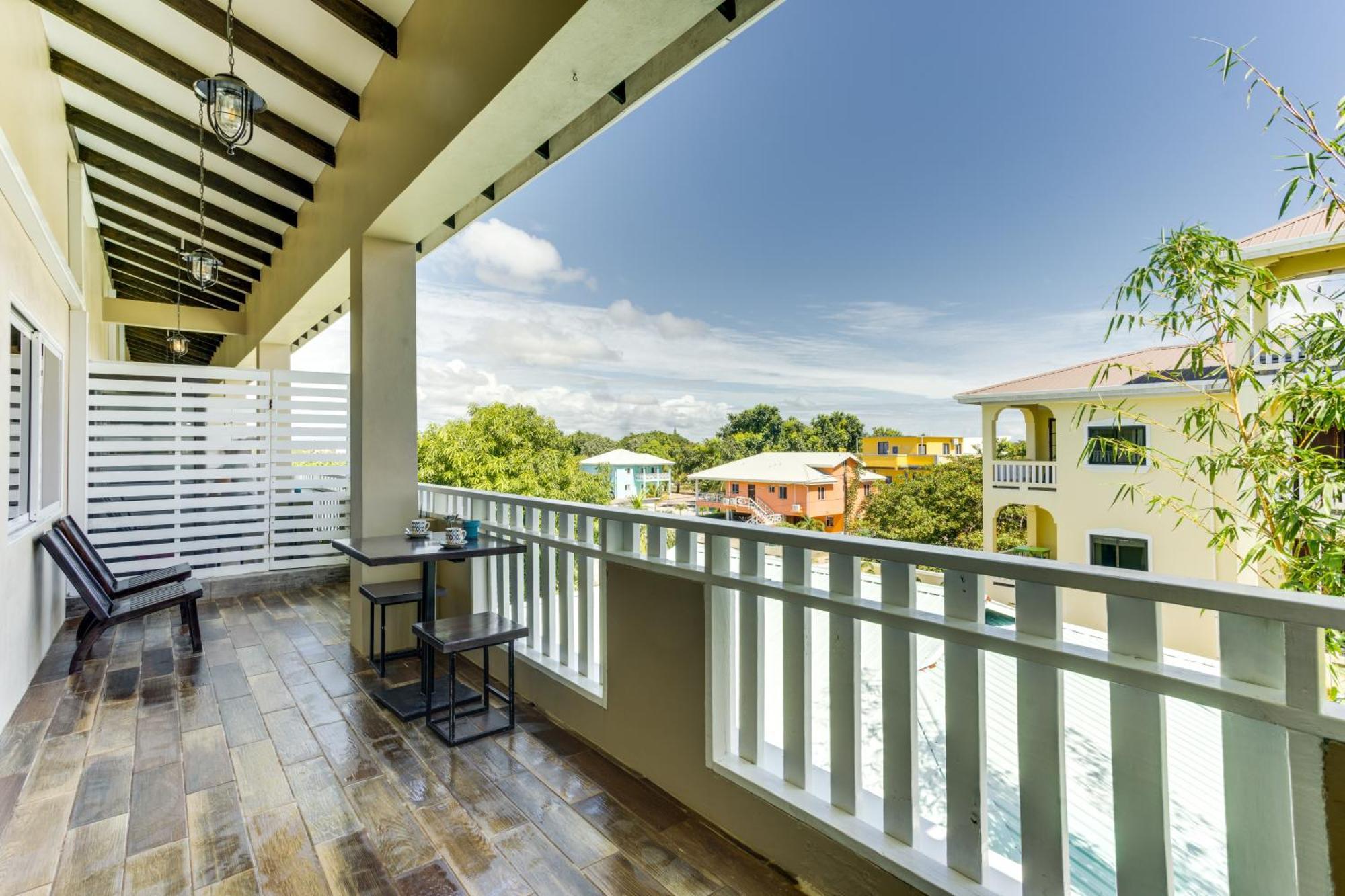 Louis' Apartments Placencia Exterior foto